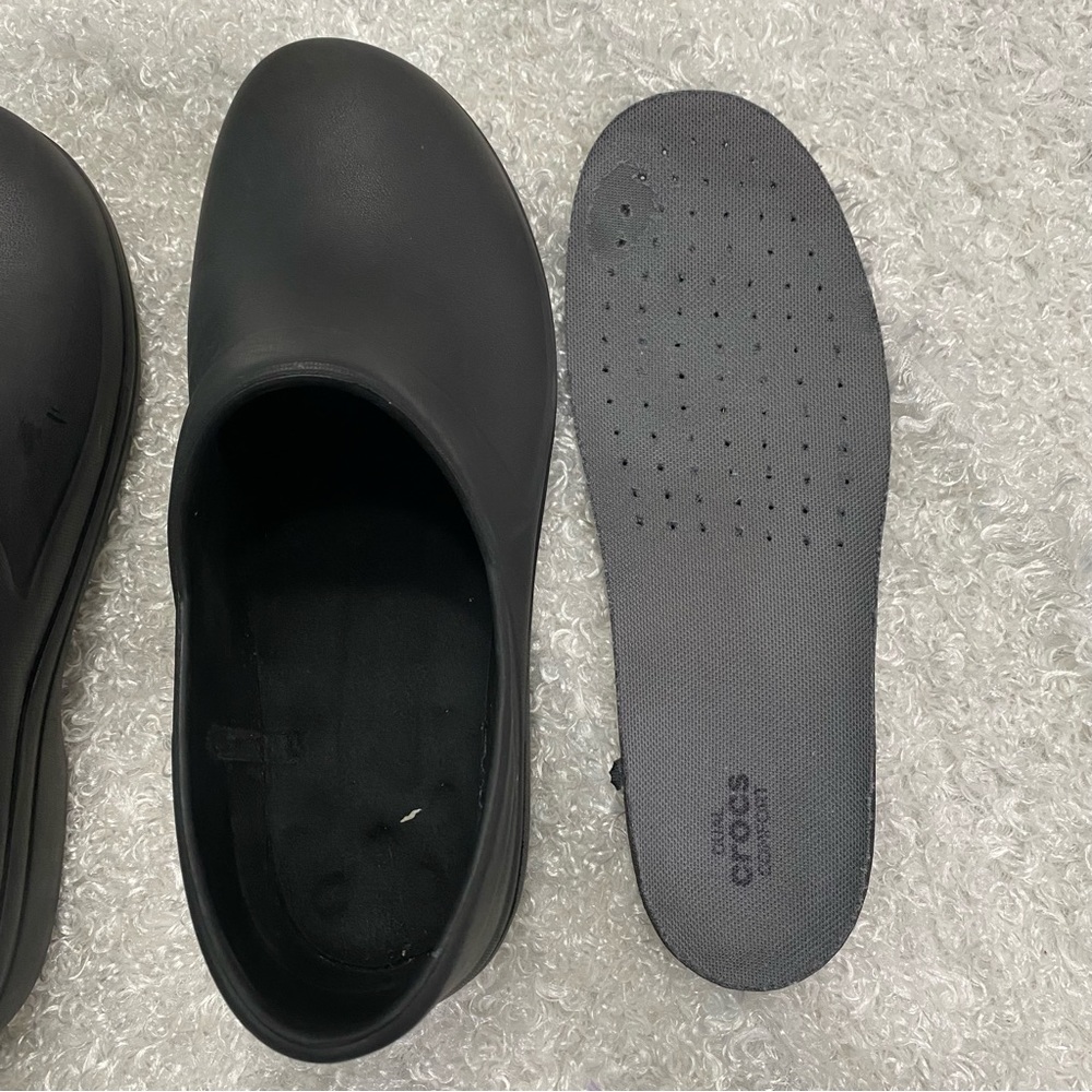 CROCS Ladies Size 8 Matte Black Neria Pro Clogs - Picture 10 of 11